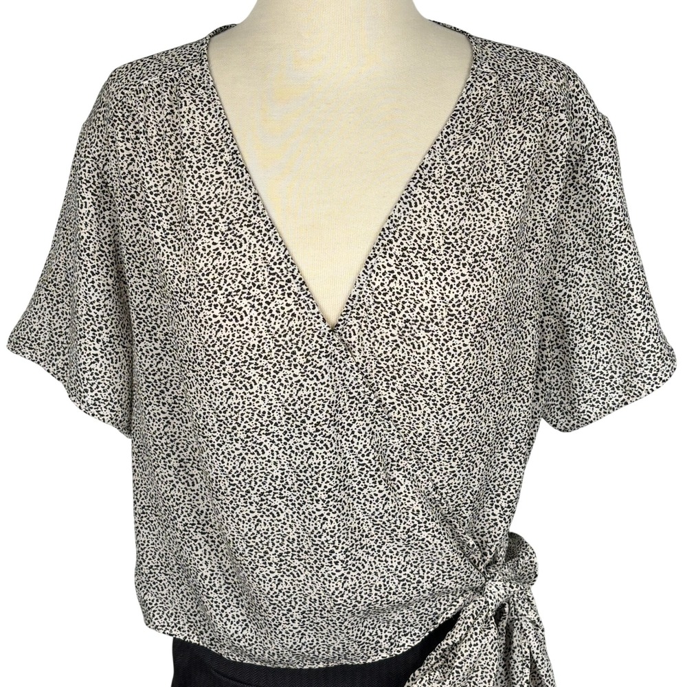 Lush Cream-Black Speckled Wrap Blouse Tie Waist Flutter Sleeve Size M